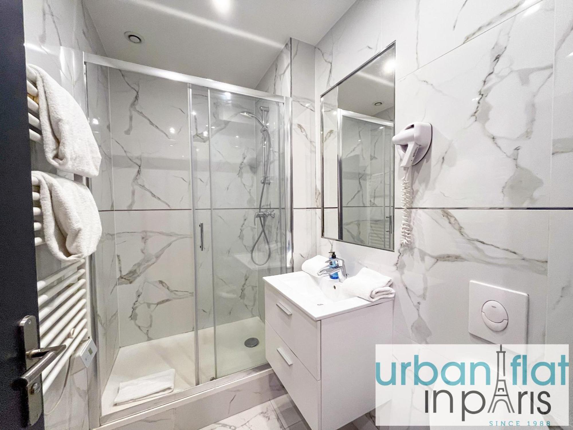 81 - Luxe Sebastopol * París